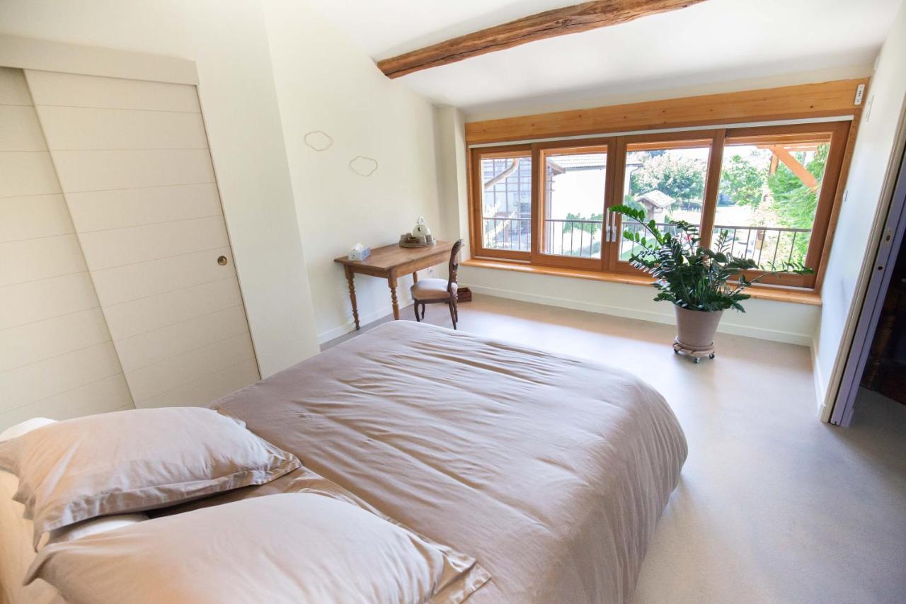 Le Relais De La Godasse Reyrieux Εξωτερικό φωτογραφία
