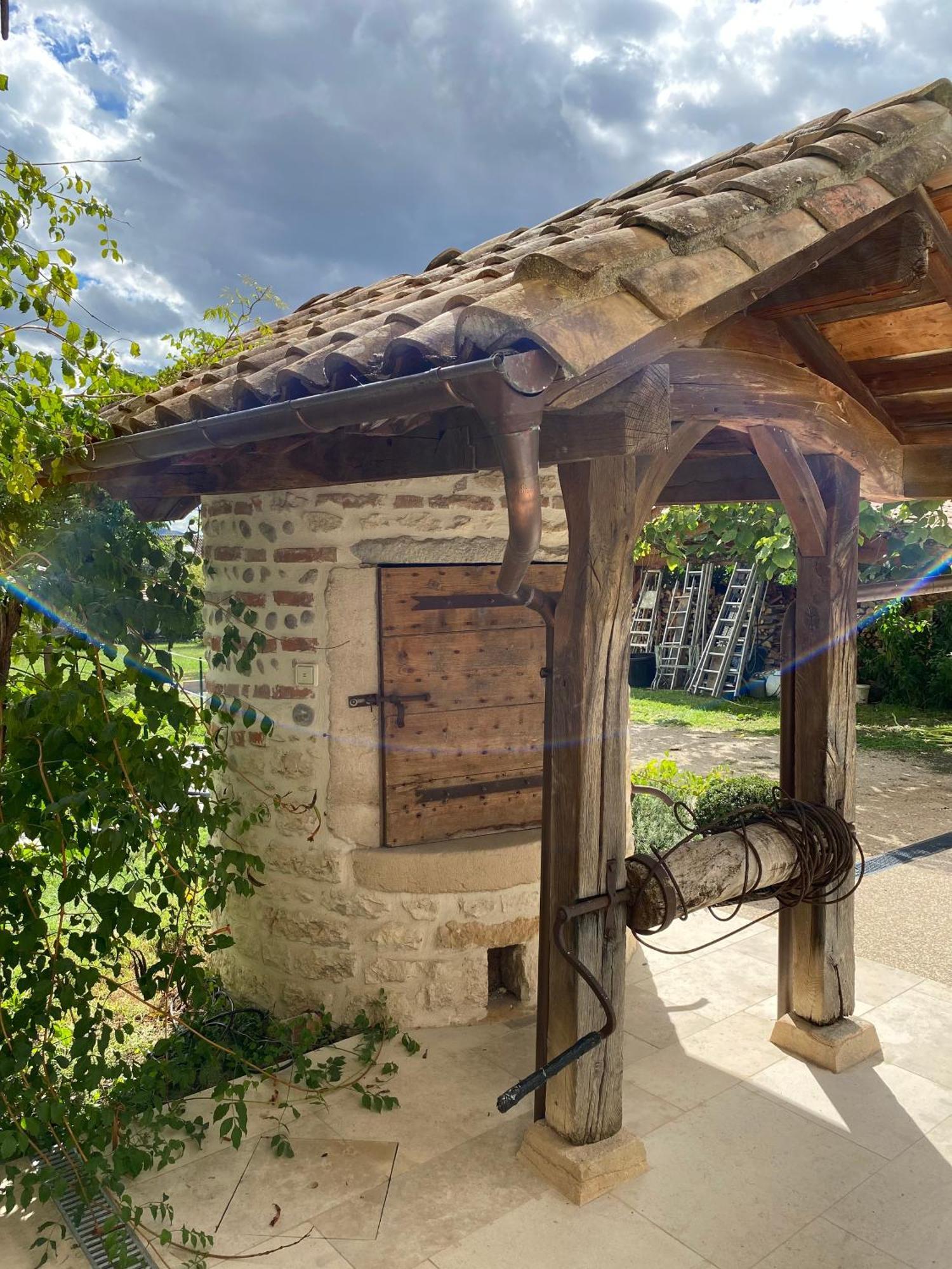 Le Relais De La Godasse Reyrieux Εξωτερικό φωτογραφία